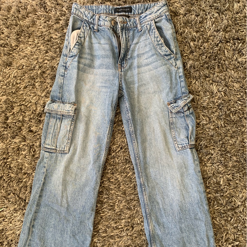 Aéropostale  High Rise Wide Leg Jeans Cargo style  size 0, Great Condition